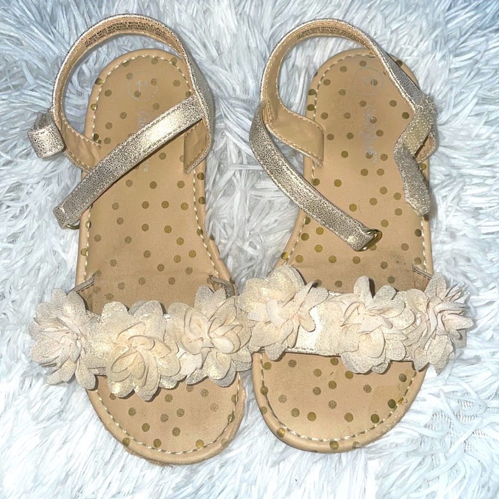 Super Cute girls size 11 shoes.